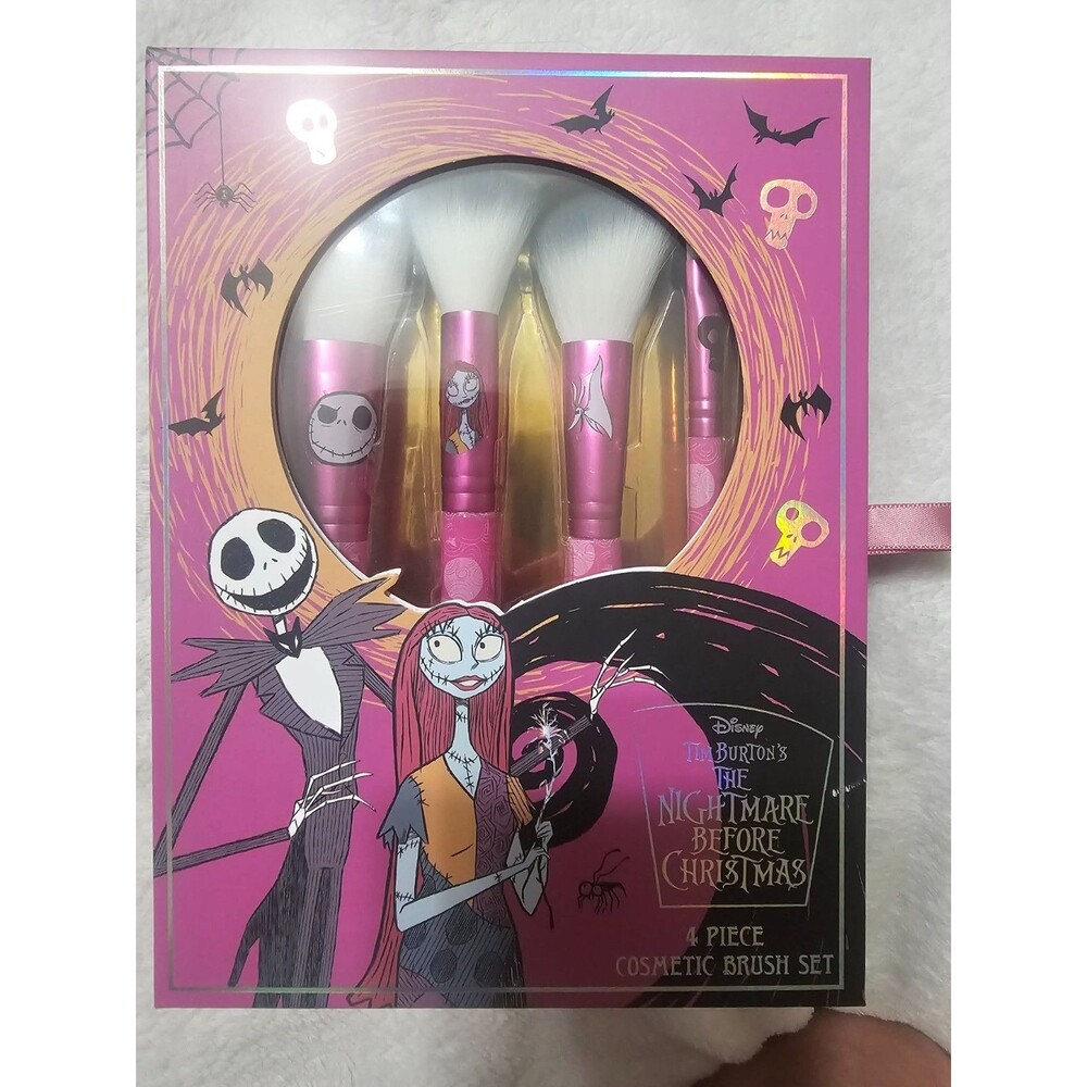 Disney's Night Before Christmas Makeup Brush Set Pink NWT